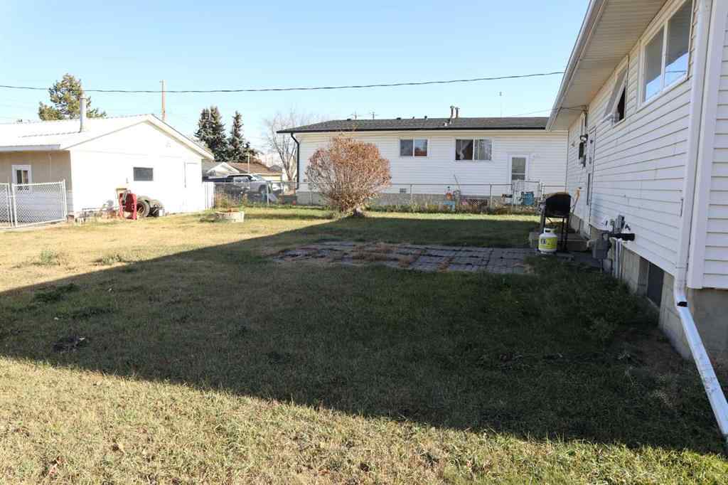 MLS® A2266247 - 5010 40 Avenue  in Parkdale Wetaskiwin, Residential