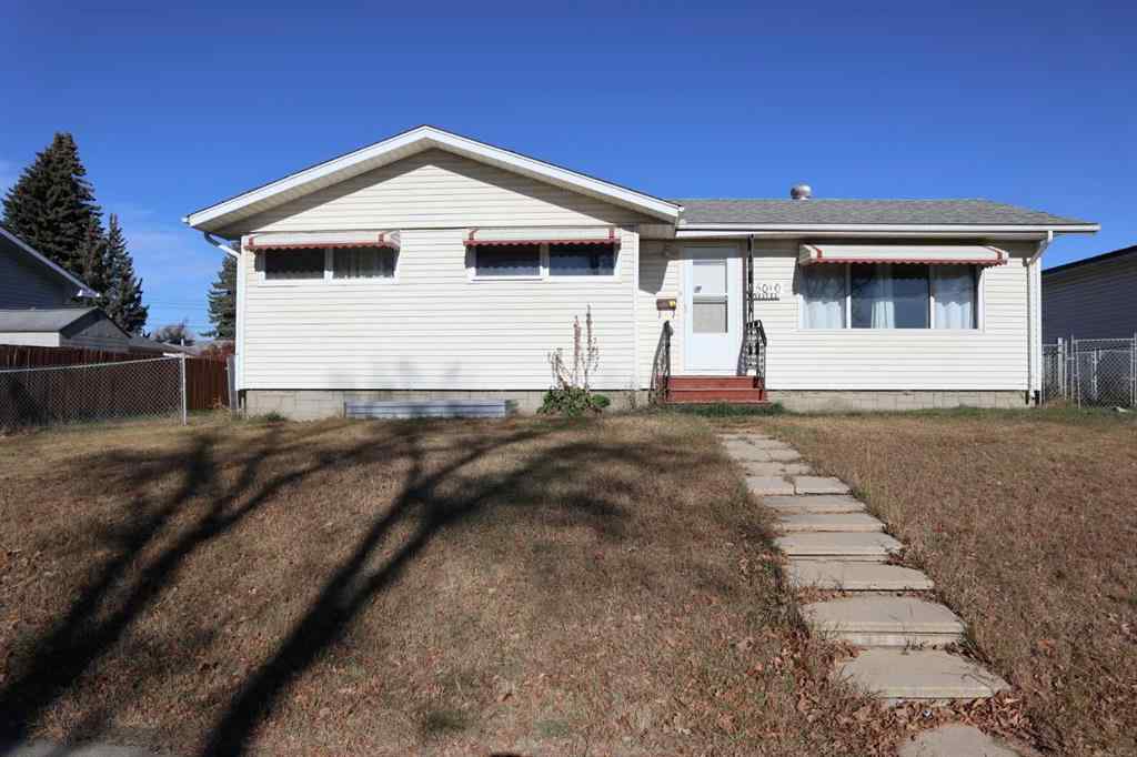 MLS® A2266247 - 5010 40 Avenue  in Parkdale Wetaskiwin, Residential