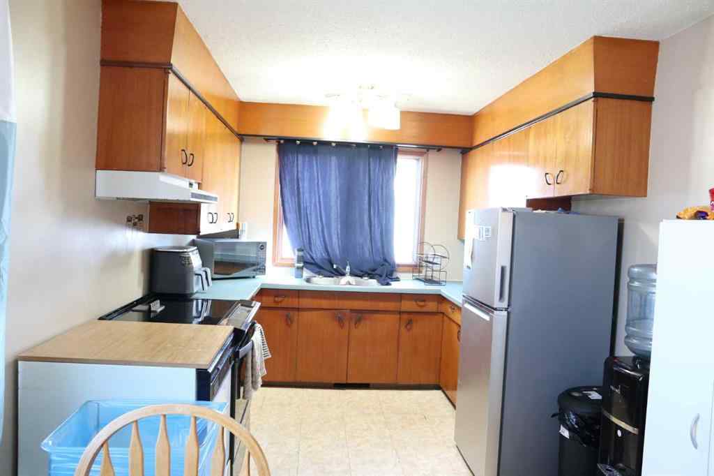 MLS® A2266247 - 5010 40 Avenue  in Parkdale Wetaskiwin, Residential