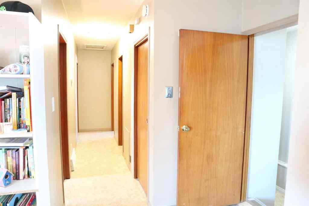 MLS® A2266247 - 5010 40 Avenue  in Parkdale Wetaskiwin, Residential