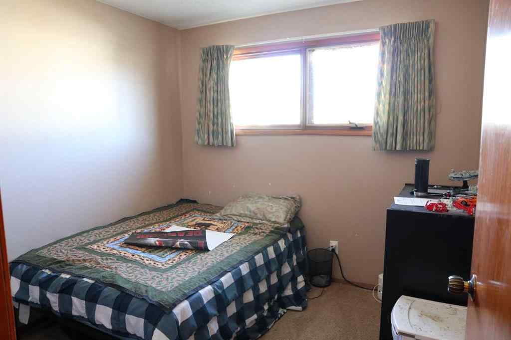 MLS® A2266247 - 5010 40 Avenue  in Parkdale Wetaskiwin, Residential