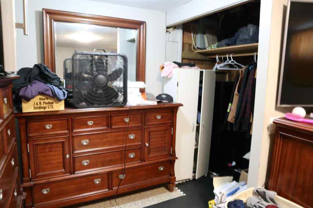 MLS® A2266247 - 5010 40 Avenue  in Parkdale Wetaskiwin, Residential