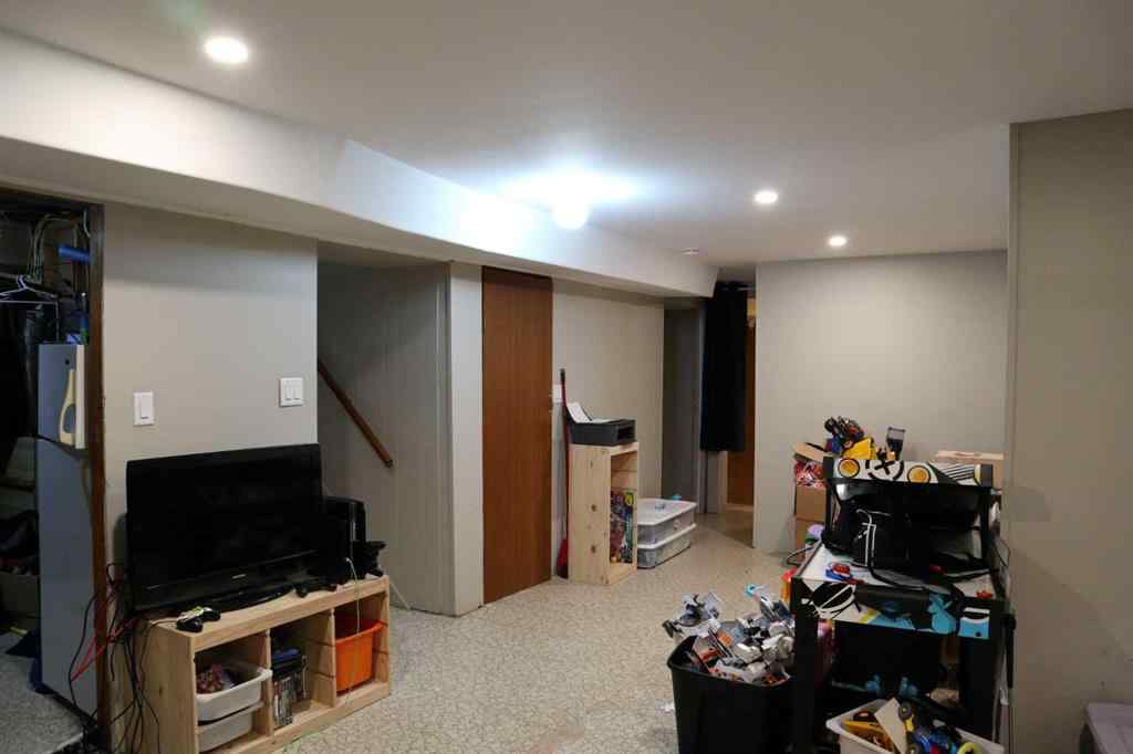 MLS® A2266247 - 5010 40 Avenue  in Parkdale Wetaskiwin, Residential