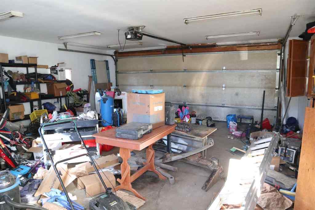 MLS® A2266247 - 5010 40 Avenue  in Parkdale Wetaskiwin, Residential