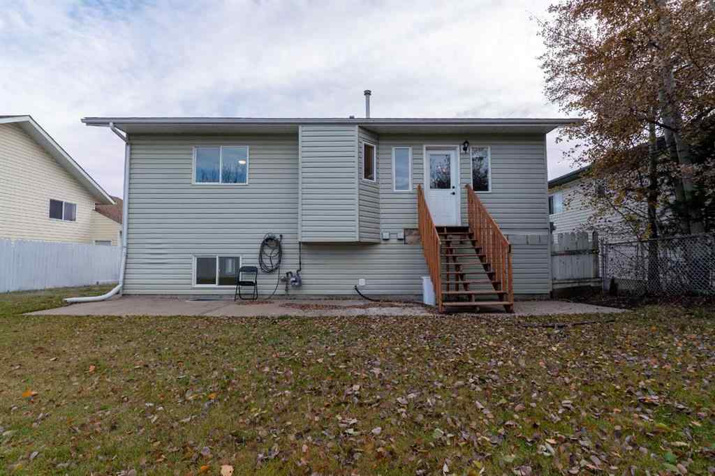 MLS® A2266253 - 8938 107A Avenue  in Crystal Heights Grande Prairie, Residential