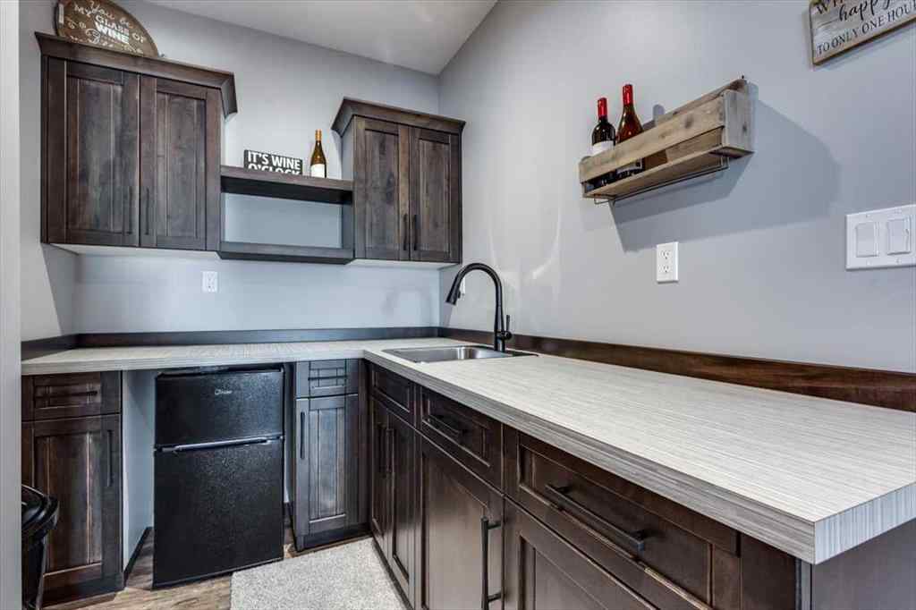 MLS® A2266256 - 5 Leonard Close  in Lakeway Landing Sylvan Lake, Residential