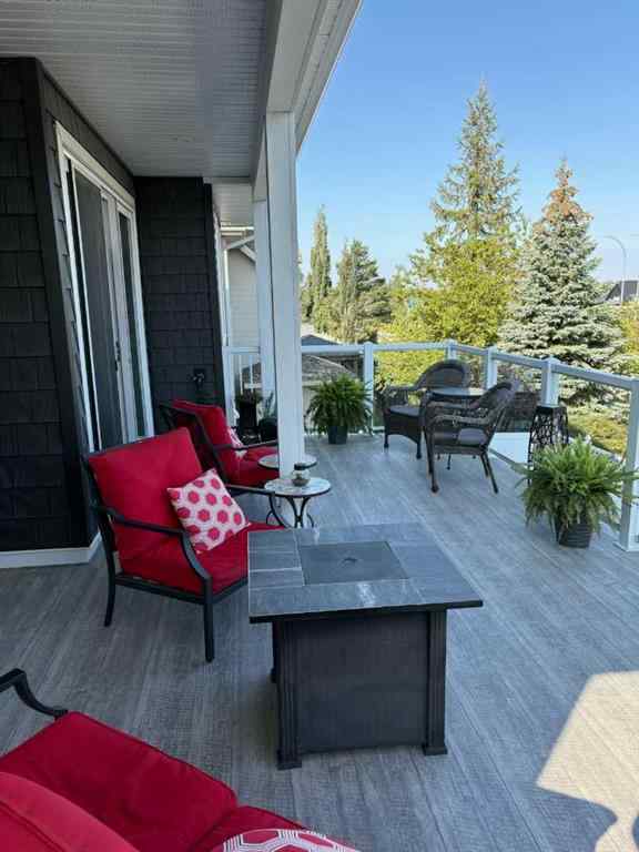 MLS® A2266256 - 5 Leonard Close  in Lakeway Landing Sylvan Lake, Residential