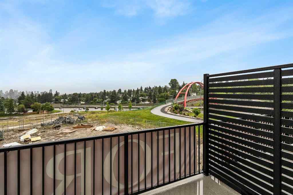 MLS® A2266257 - 417 Sovereign Common SW in Shaganappi Calgary, Residential