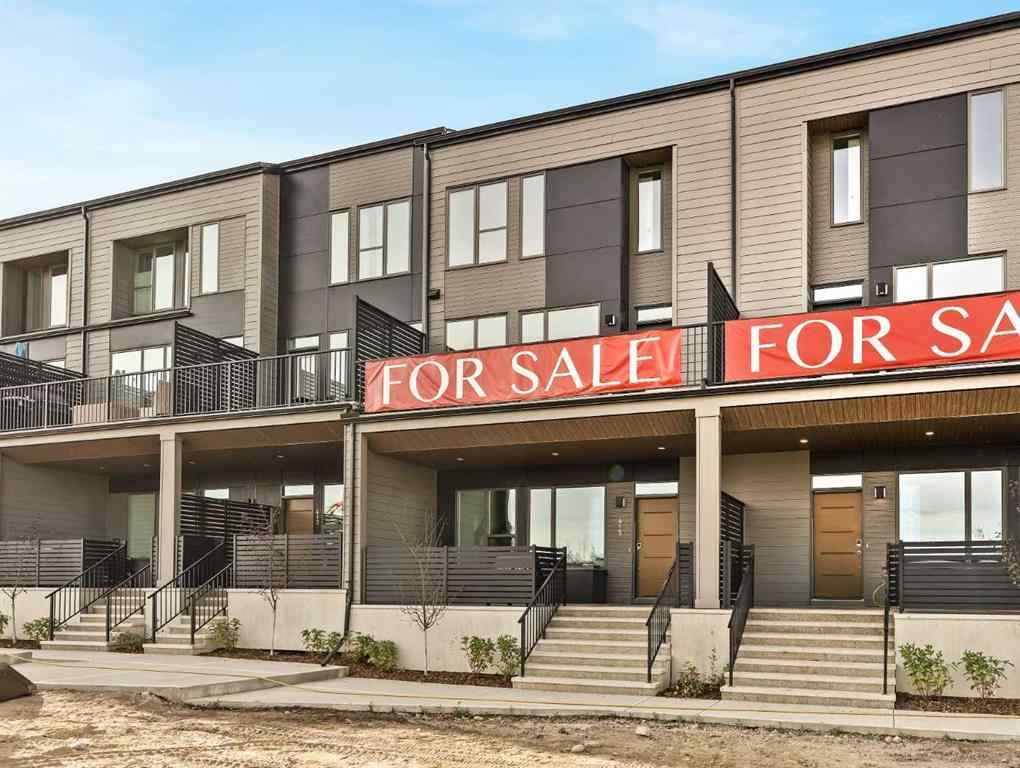 MLS® A2266257 - 417 Sovereign Common SW in Shaganappi Calgary, Residential