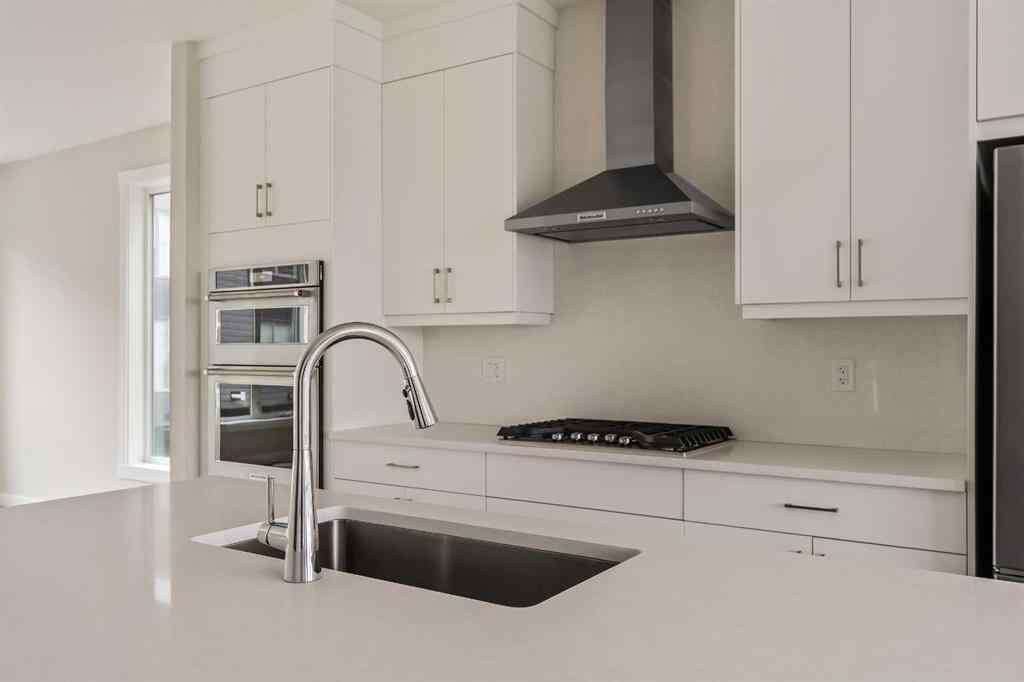 MLS® A2266257 - 417 Sovereign Common SW in Shaganappi Calgary, Residential