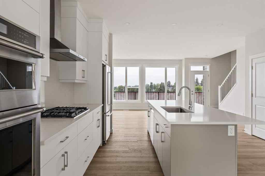 MLS® A2266257 - 417 Sovereign Common SW in Shaganappi Calgary, Residential