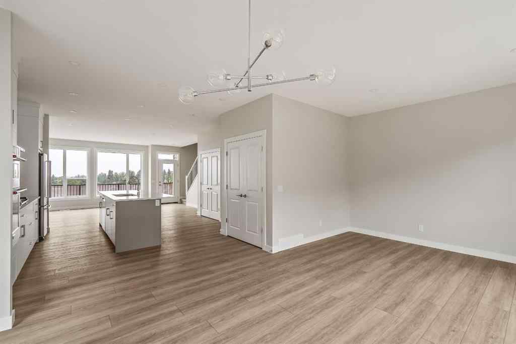 MLS® A2266257 - 417 Sovereign Common SW in Shaganappi Calgary, Residential