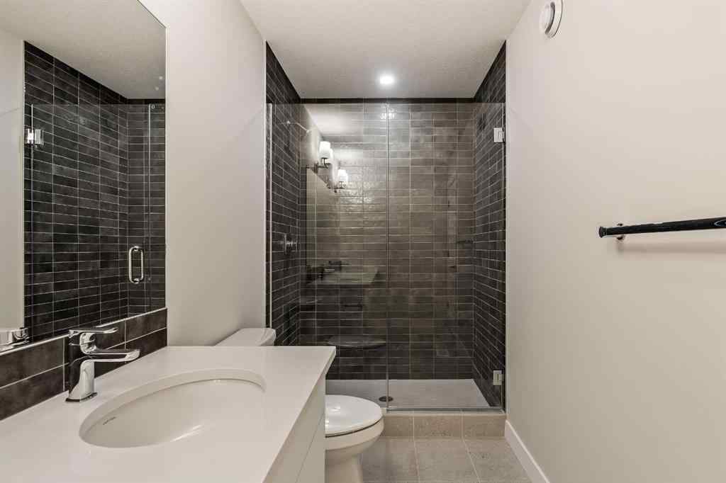 MLS® A2266257 - 417 Sovereign Common SW in Shaganappi Calgary, Residential