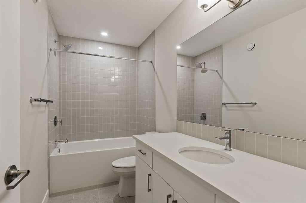 MLS® A2266257 - 417 Sovereign Common SW in Shaganappi Calgary, Residential