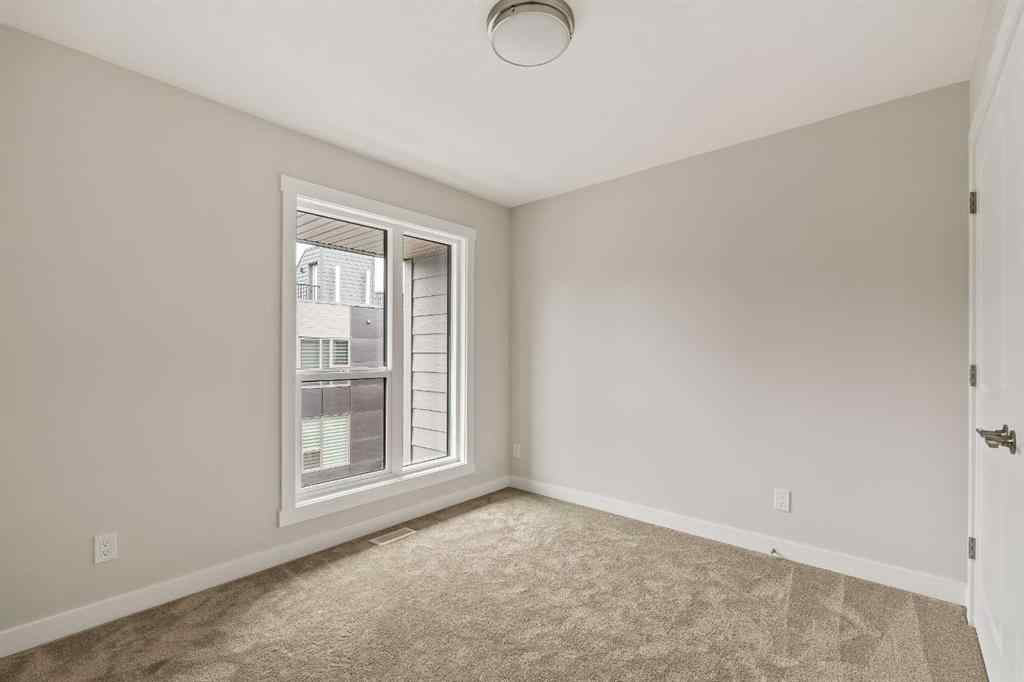 MLS® A2266257 - 417 Sovereign Common SW in Shaganappi Calgary, Residential