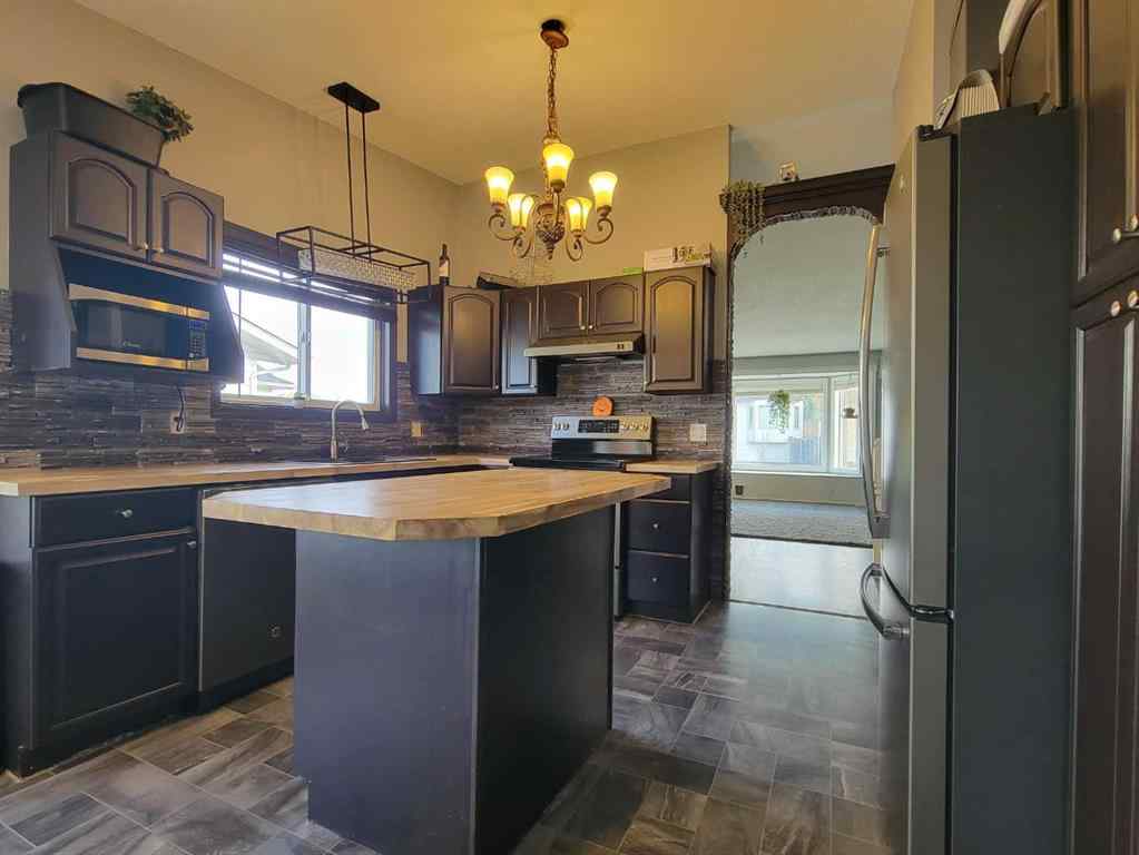 MLS&reg; # A2266267 - 6626 94 Street  in Country Club Estates Grande Prairie, Residential Open Houses