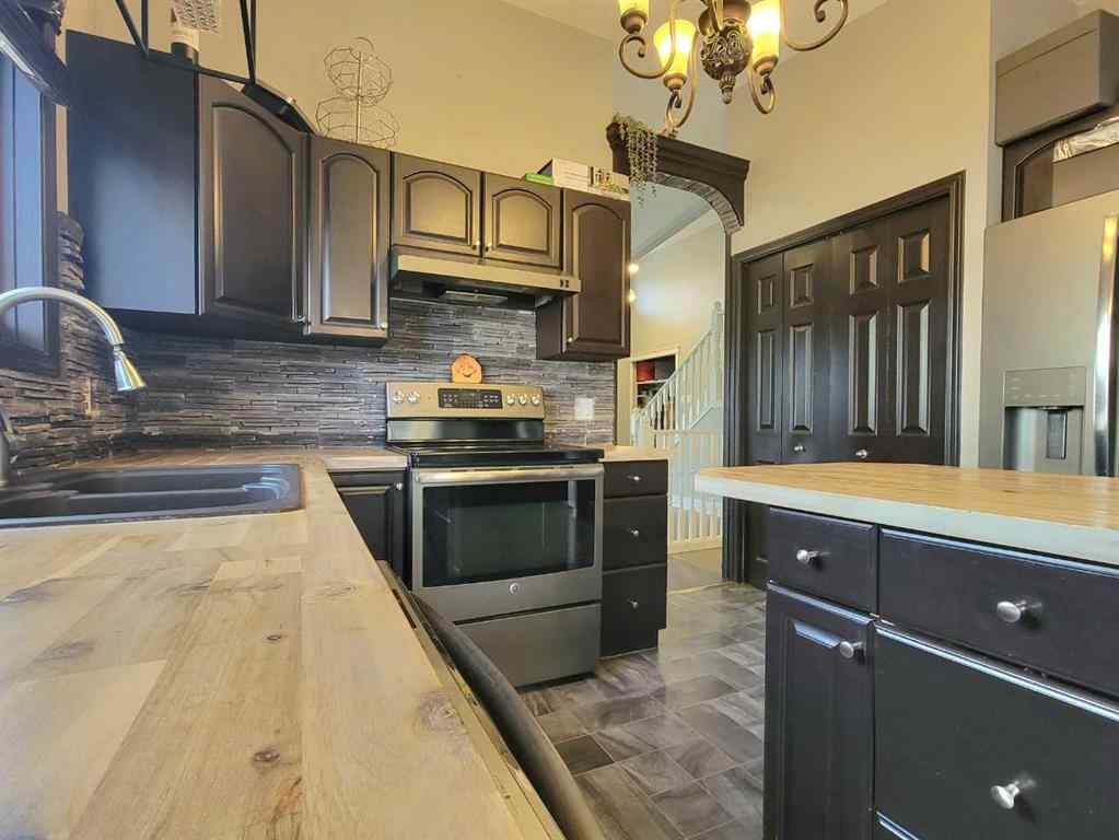 MLS&reg; # A2266267 - 6626 94 Street  in Country Club Estates Grande Prairie, Residential Open Houses