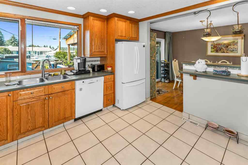 MLS® A2266268 - 46 Marbrooke Circle NE in Marlborough Calgary, Residential