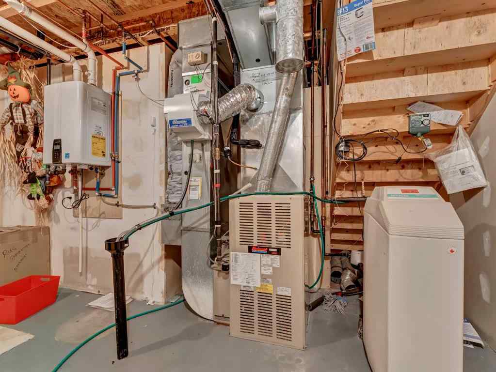 MLS® A2266272 - 27 Turner Drive SE in Ross Glen Medicine Hat, Residential