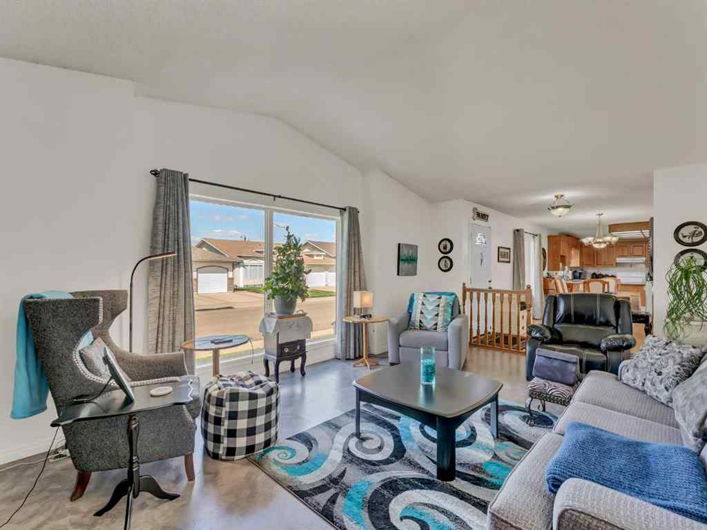 MLS® A2266272 - 27 Turner Drive SE in Ross Glen Medicine Hat, Residential