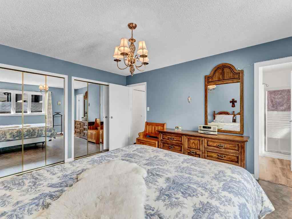 MLS® A2266272 - 27 Turner Drive SE in Ross Glen Medicine Hat, Residential