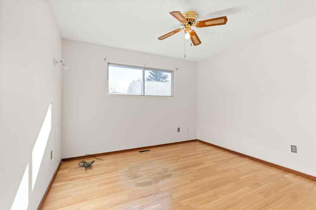 MLS® A2266273 - 751 Mccutcheon Drive NW in Northwest Crescent Heights Medicine Hat, Residential