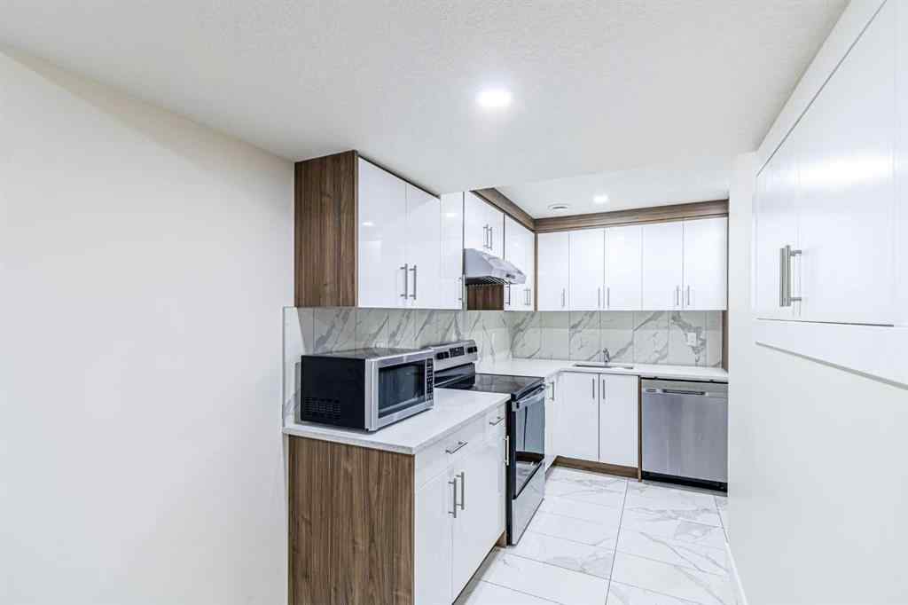 MLS® A2266274 - 1430 Kings Heights Boulevard SE in Kings Heights Airdrie, Residential