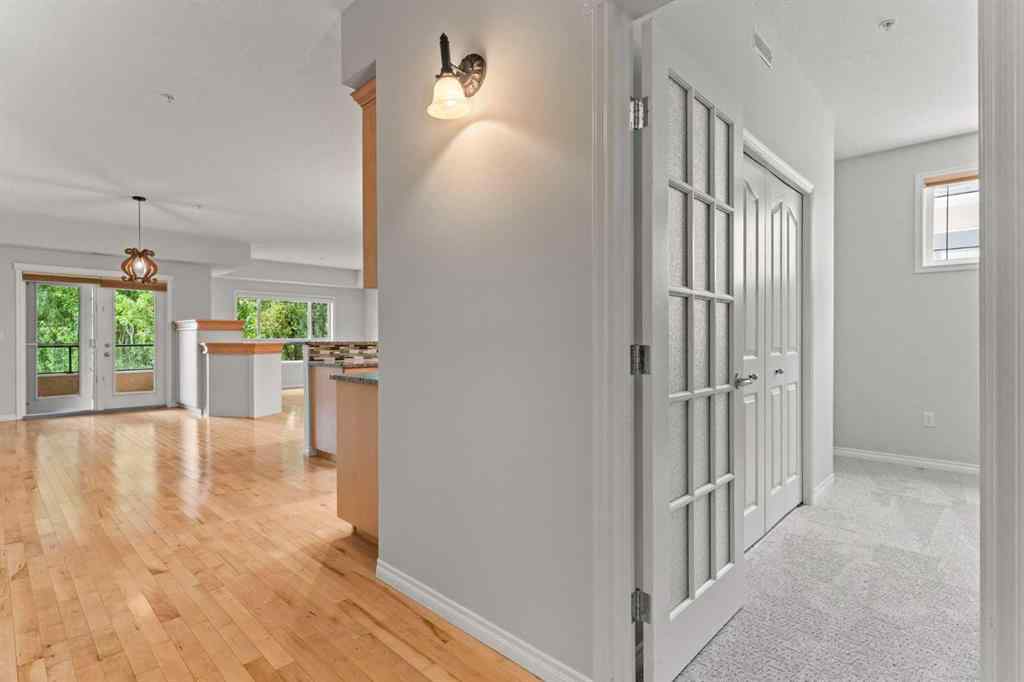 MLS® A2266277 - Unit #242 30 Sierra Morena Landing SW in Signal Hill Calgary, Residential