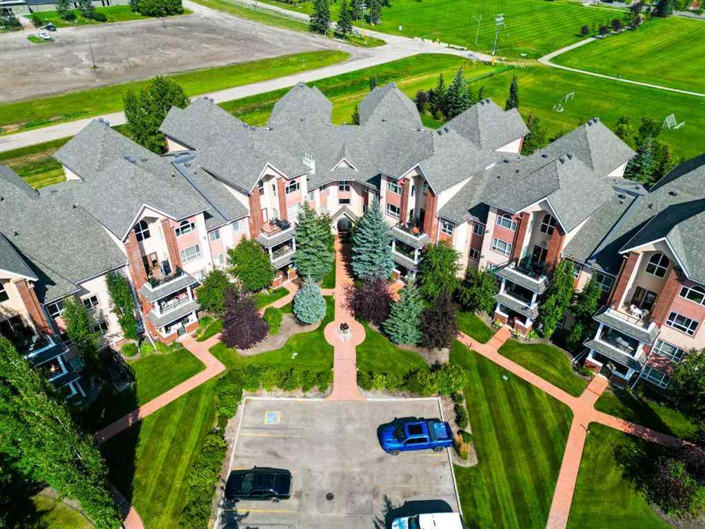 MLS® A2266277 - Unit #242 30 Sierra Morena Landing SW in Signal Hill Calgary, Residential