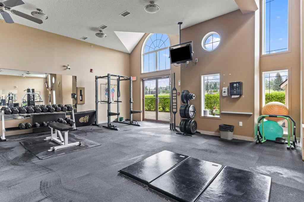 MLS® A2266277 - Unit #242 30 Sierra Morena Landing SW in Signal Hill Calgary, Residential