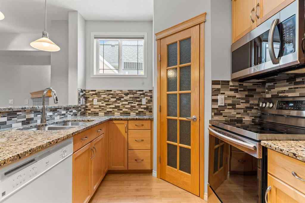 MLS® A2266277 - Unit #242 30 Sierra Morena Landing SW in Signal Hill Calgary, Residential