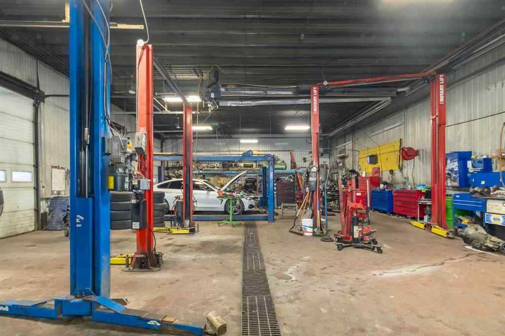 MLS® A2266278 - 8102 Manning Avenue  in Downtown Fort McMurray, Commercial