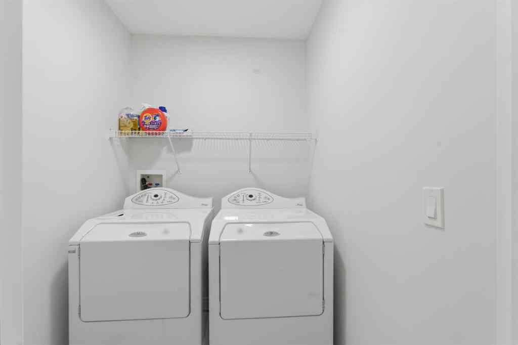 MLS® A2266282 - 146 Springbluff Heights SW in Springbank Hill Calgary, Residential