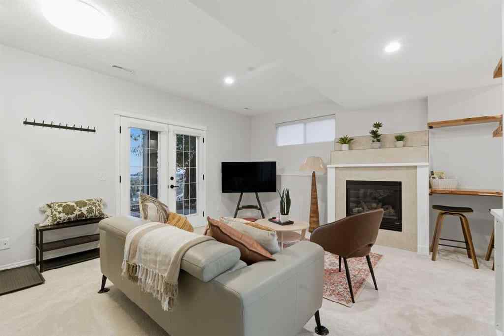 MLS® A2266282 - 146 Springbluff Heights SW in Springbank Hill Calgary, Residential