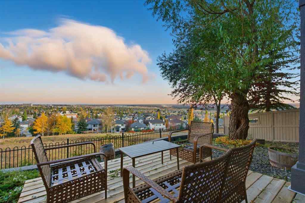 MLS® A2266282 - 146 Springbluff Heights SW in Springbank Hill Calgary, Residential