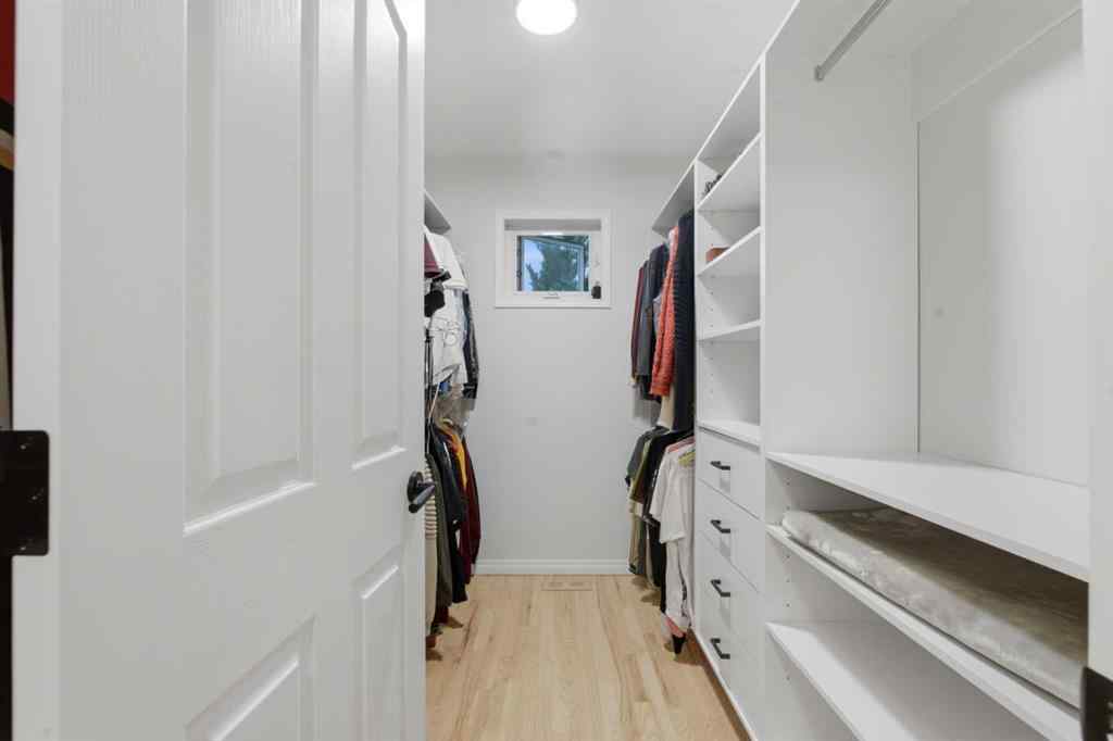 MLS® A2266282 - 146 Springbluff Heights SW in Springbank Hill Calgary, Residential