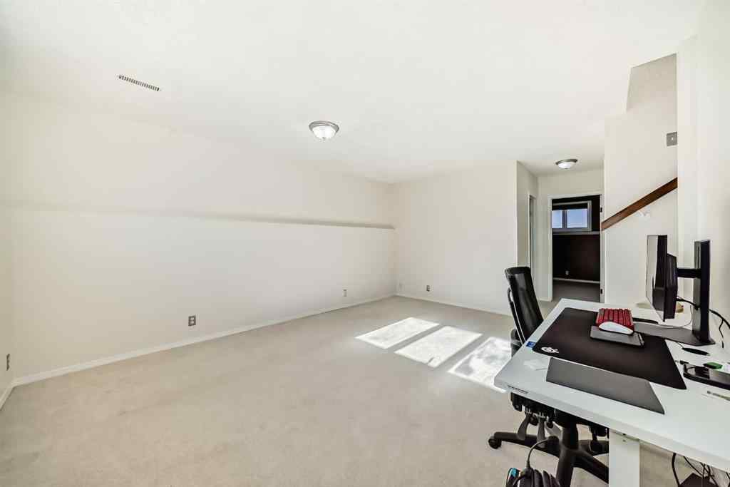 MLS® A2266284 - 172 Sunvale Crescent SE in Sundance Calgary, Residential