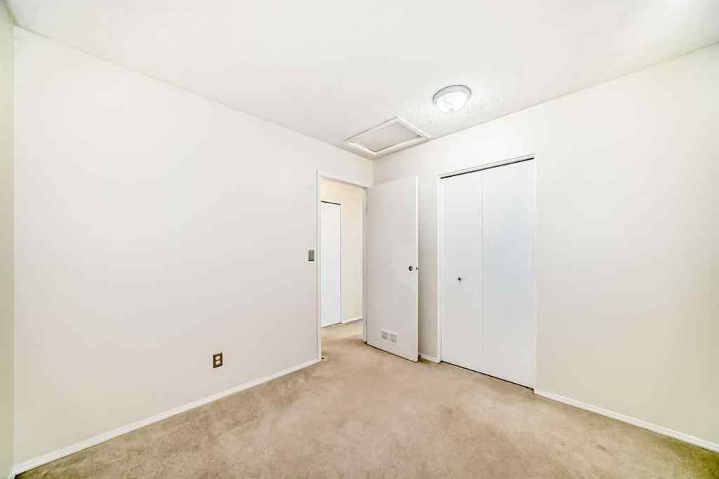 MLS® A2266284 - 172 Sunvale Crescent SE in Sundance Calgary, Residential