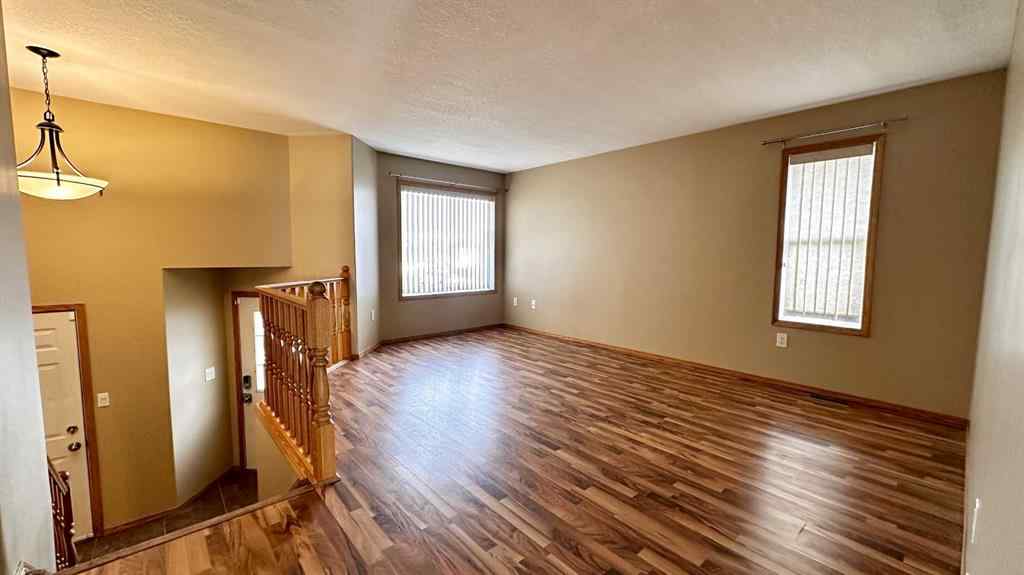 MLS® A2266285 - 9105 113A Avenue  in Crystal Heights Grande Prairie, Rental