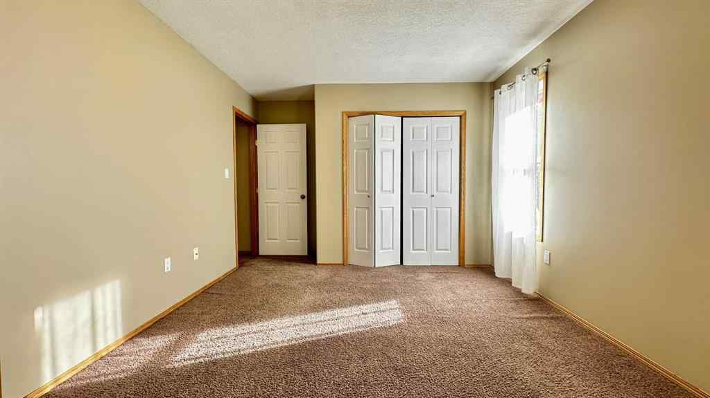 MLS® A2266285 - 9105 113A Avenue  in Crystal Heights Grande Prairie, Rental