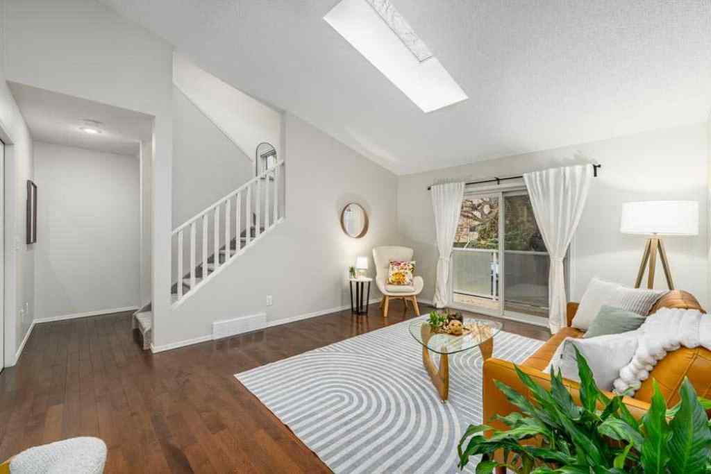 MLS® A2266287 - Unit #1 2216 29 Street SW in Killarney/Glengarry Calgary, Residential