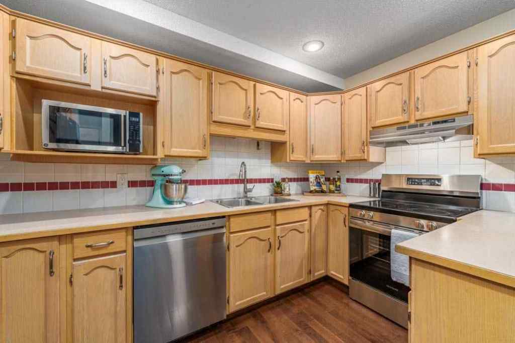 MLS® A2266287 - Unit #1 2216 29 Street SW in Killarney/Glengarry Calgary, Residential
