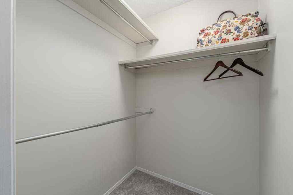 MLS® A2266287 - Unit #1 2216 29 Street SW in Killarney/Glengarry Calgary, Residential