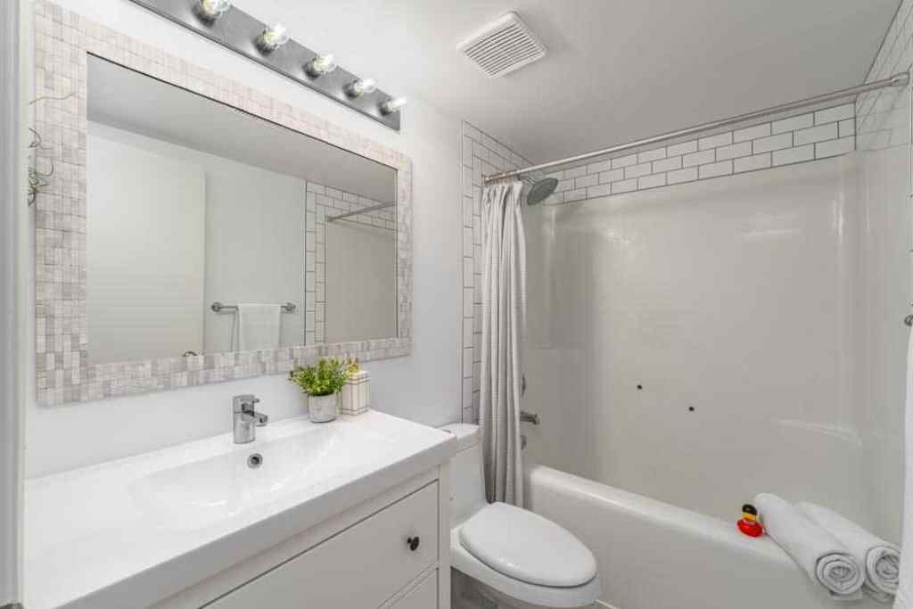 MLS® A2266287 - Unit #1 2216 29 Street SW in Killarney/Glengarry Calgary, Residential