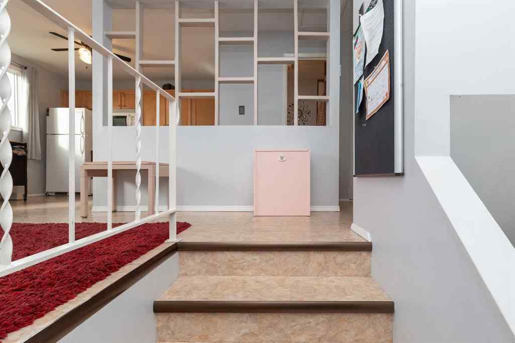 MLS® A2266288 - 1907 18 Street N in Winston Churchill Lethbridge, Residential