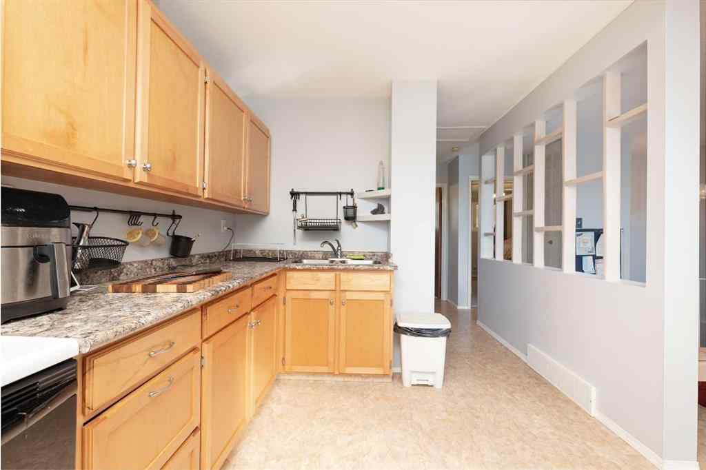 MLS® A2266288 - 1907 18 Street N in Winston Churchill Lethbridge, Residential