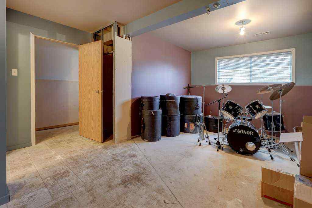 MLS® A2266293 - 181 Martin Crossing Way NE in Martindale Calgary, Residential