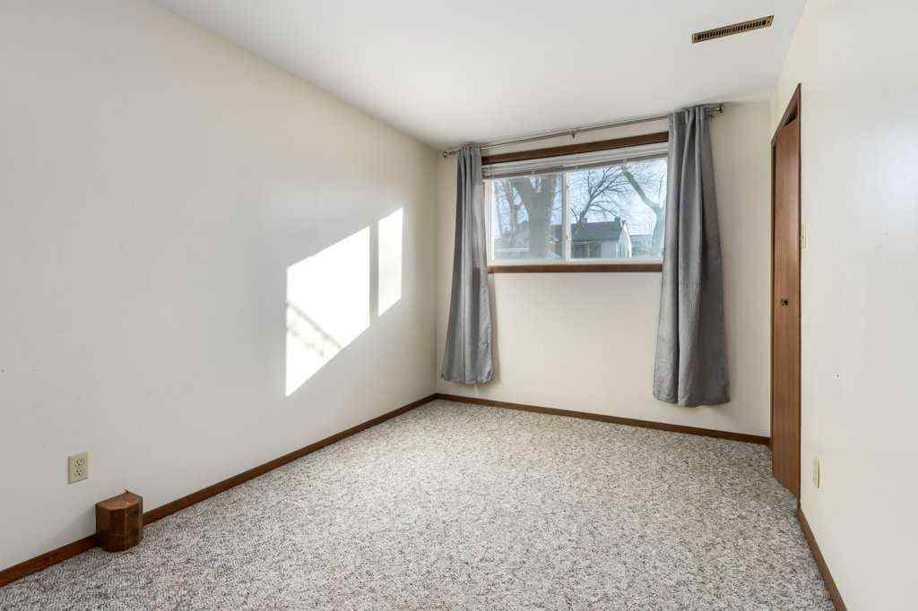 MLS® A2266294 - 411 10 Street NE in Bridgeland/Riverside Calgary, Residential