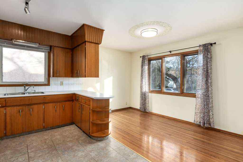 MLS® A2266294 - 411 10 Street NE in Bridgeland/Riverside Calgary, Residential