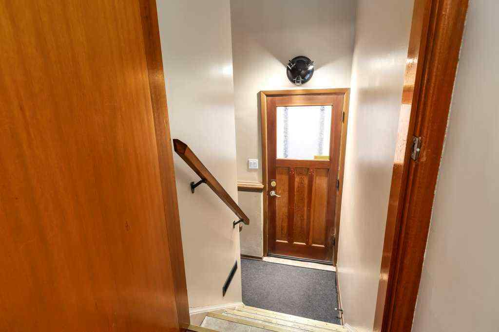 MLS® A2266294 - 411 10 Street NE in Bridgeland/Riverside Calgary, Residential